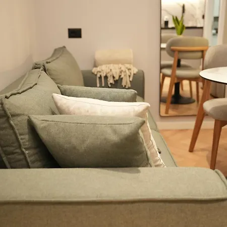 Nea Deluxe Apartman