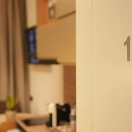 Nea Deluxe Apartman *